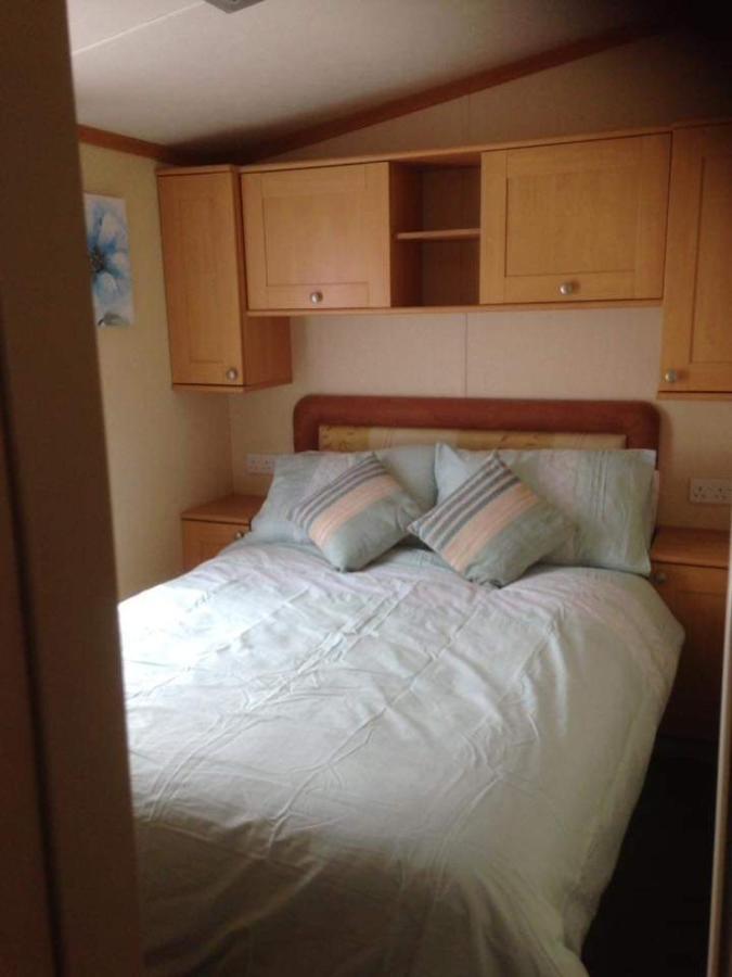 3 Bedroom 2 Bathroom Prestige Caravan Presthaven Sands Talacre Bagian luar foto