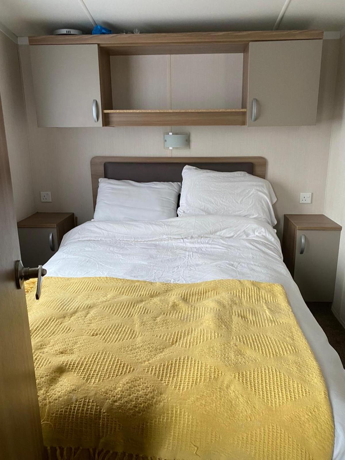 3 Bedroom 2 Bathroom Prestige Caravan Presthaven Sands Talacre Bagian luar foto